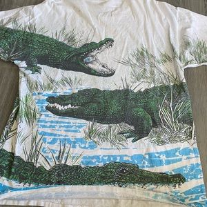 Vintage alligator tee